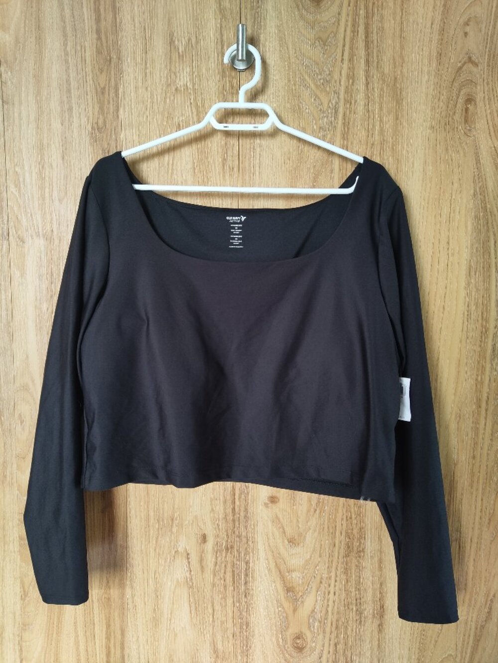 Old Navy Active Long Sleeve Crop
